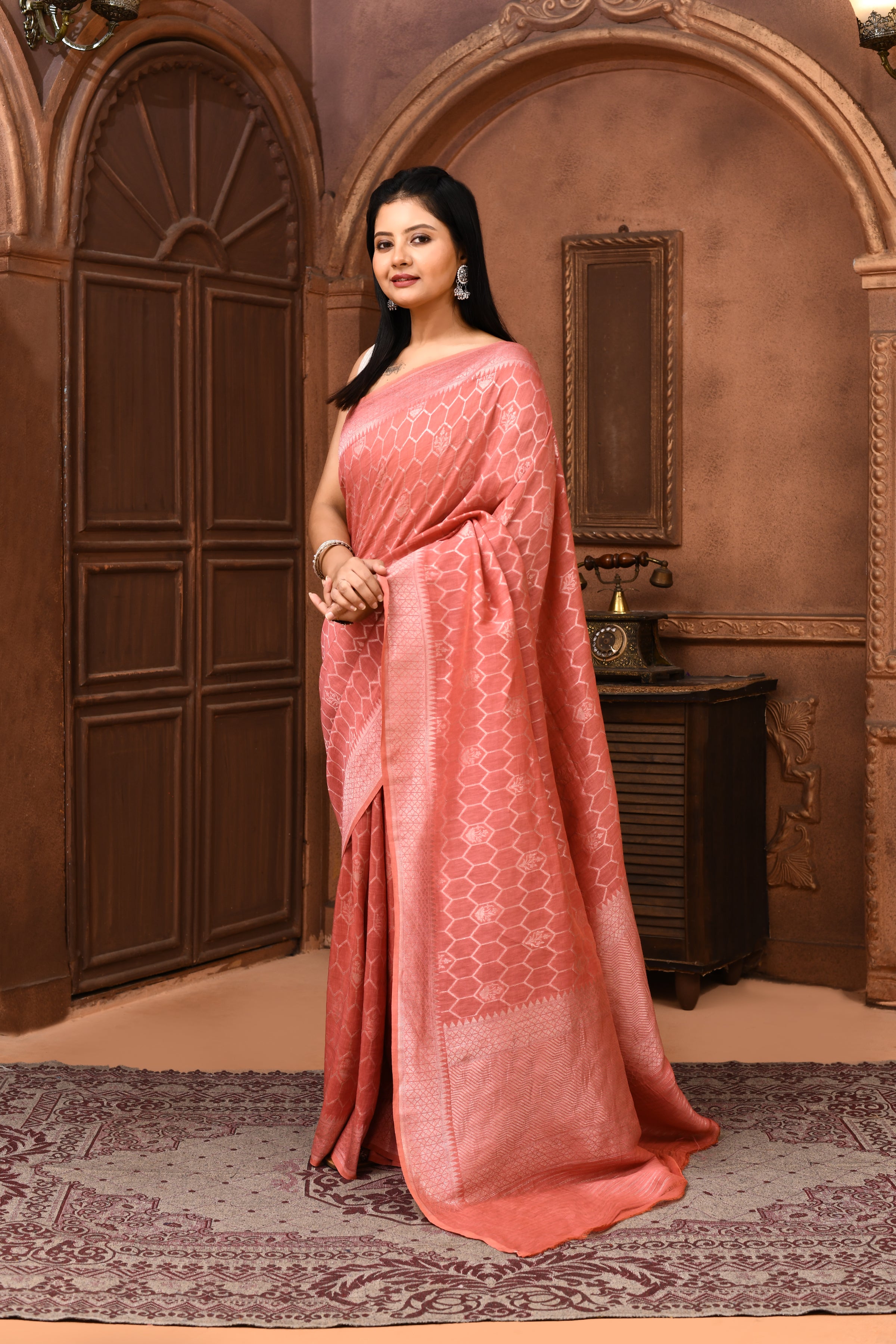 Pure Linen Georgette handloom Banarasi saree with silver zari kadwa weaving-Light Coral