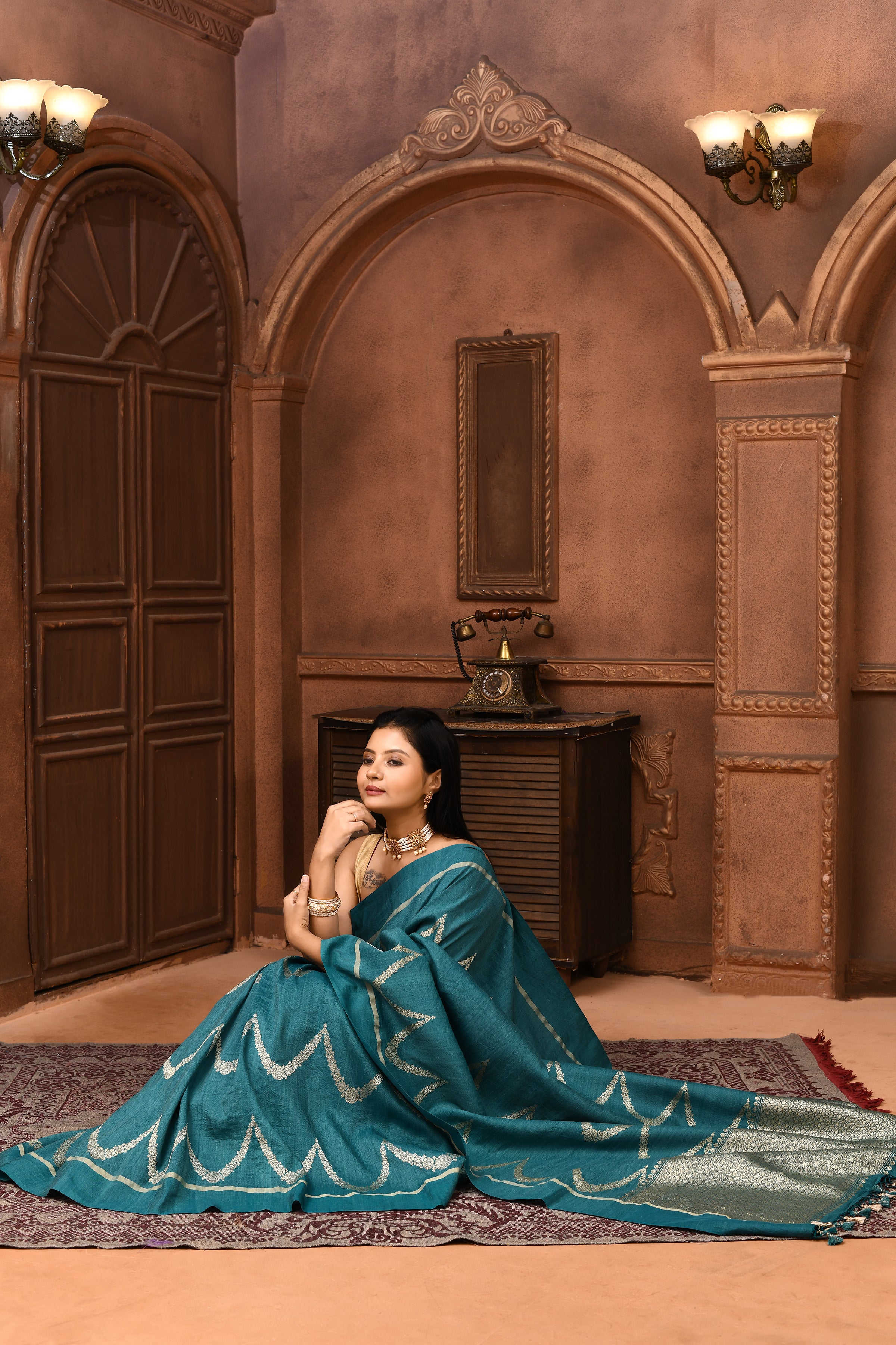 Pure handloom tussar silk Banarasi saree with kadwa weaving-Teal blue