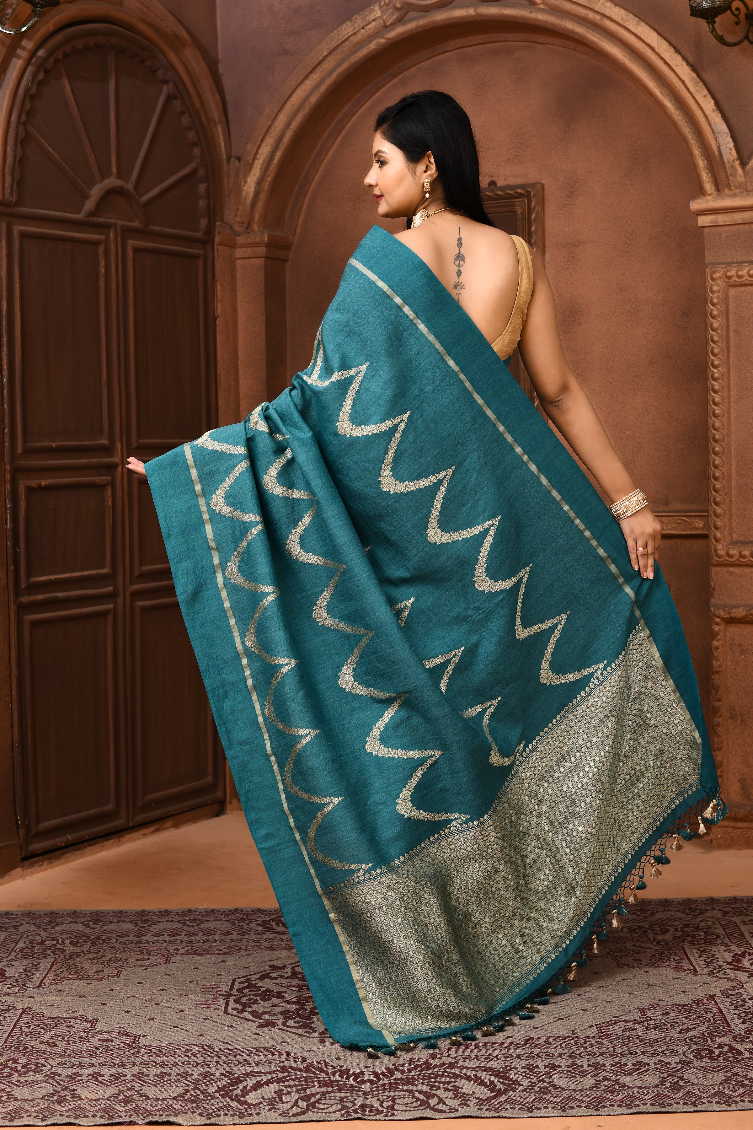 Pure handloom tussar silk Banarasi saree with kadwa weaving-Teal blue