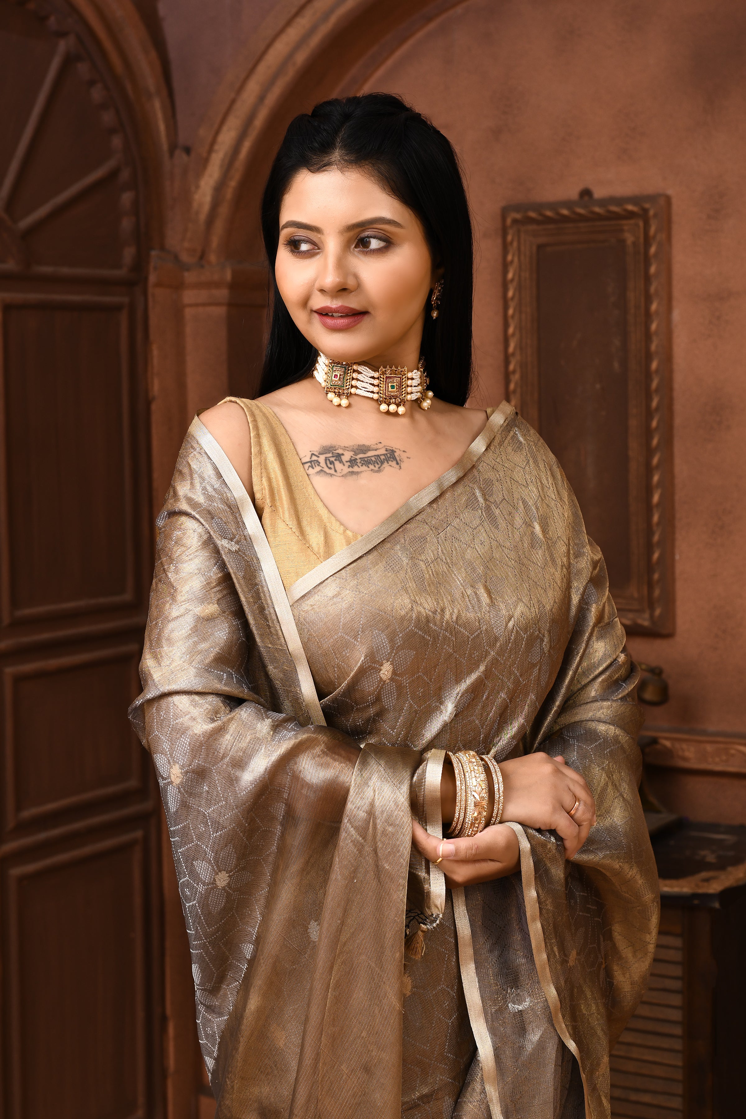 Banarasi tissue silk saree with kadwa weaving-Grey