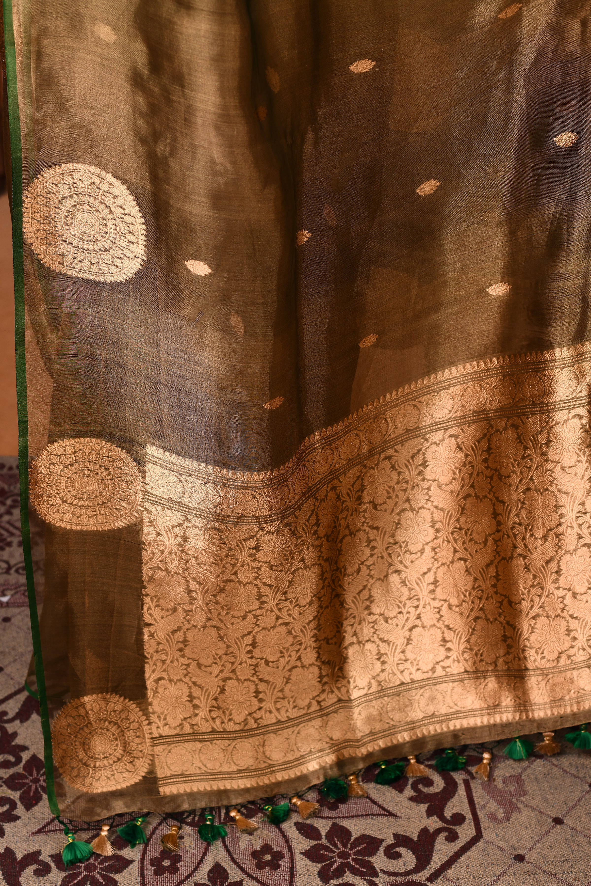 Banarasi tissue silk saree with floral pattern kadwa weaving-olive green