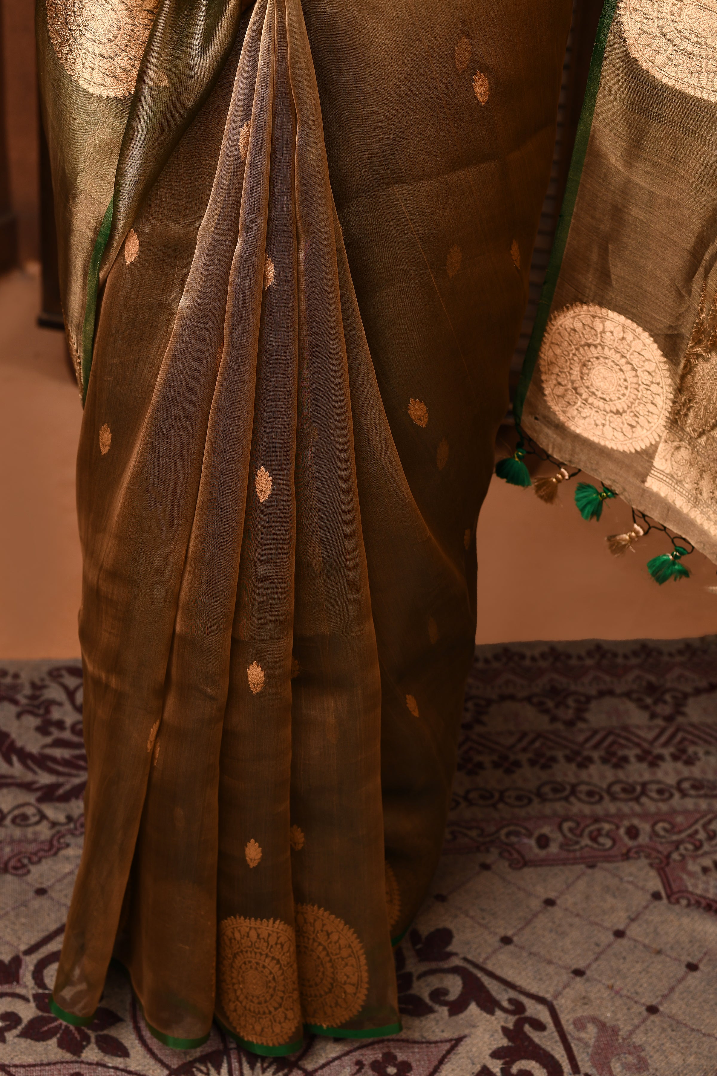 Banarasi tissue silk saree with floral pattern kadwa weaving-olive green