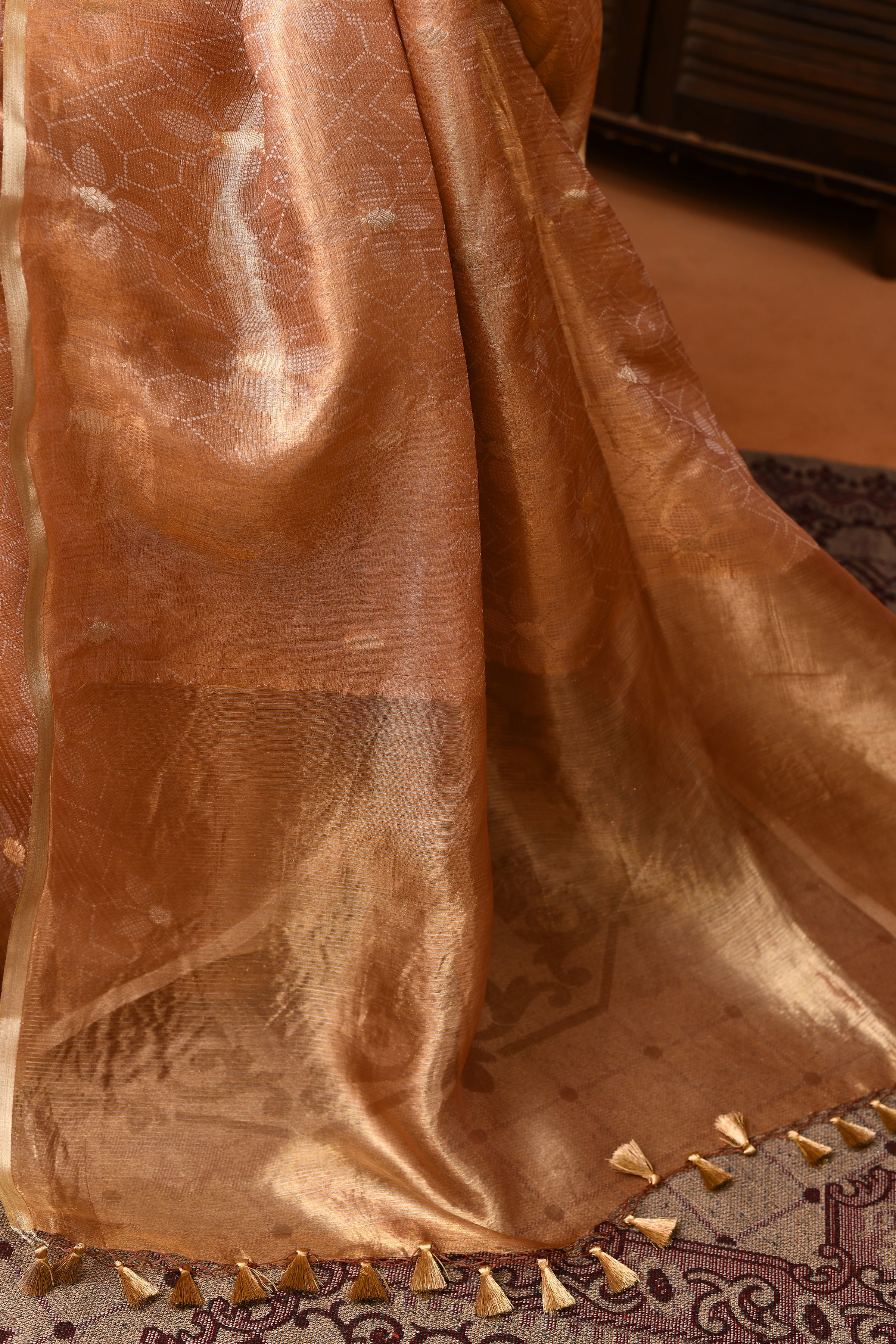 Banarasi tissue silk saree with kadwa weaving-Beige