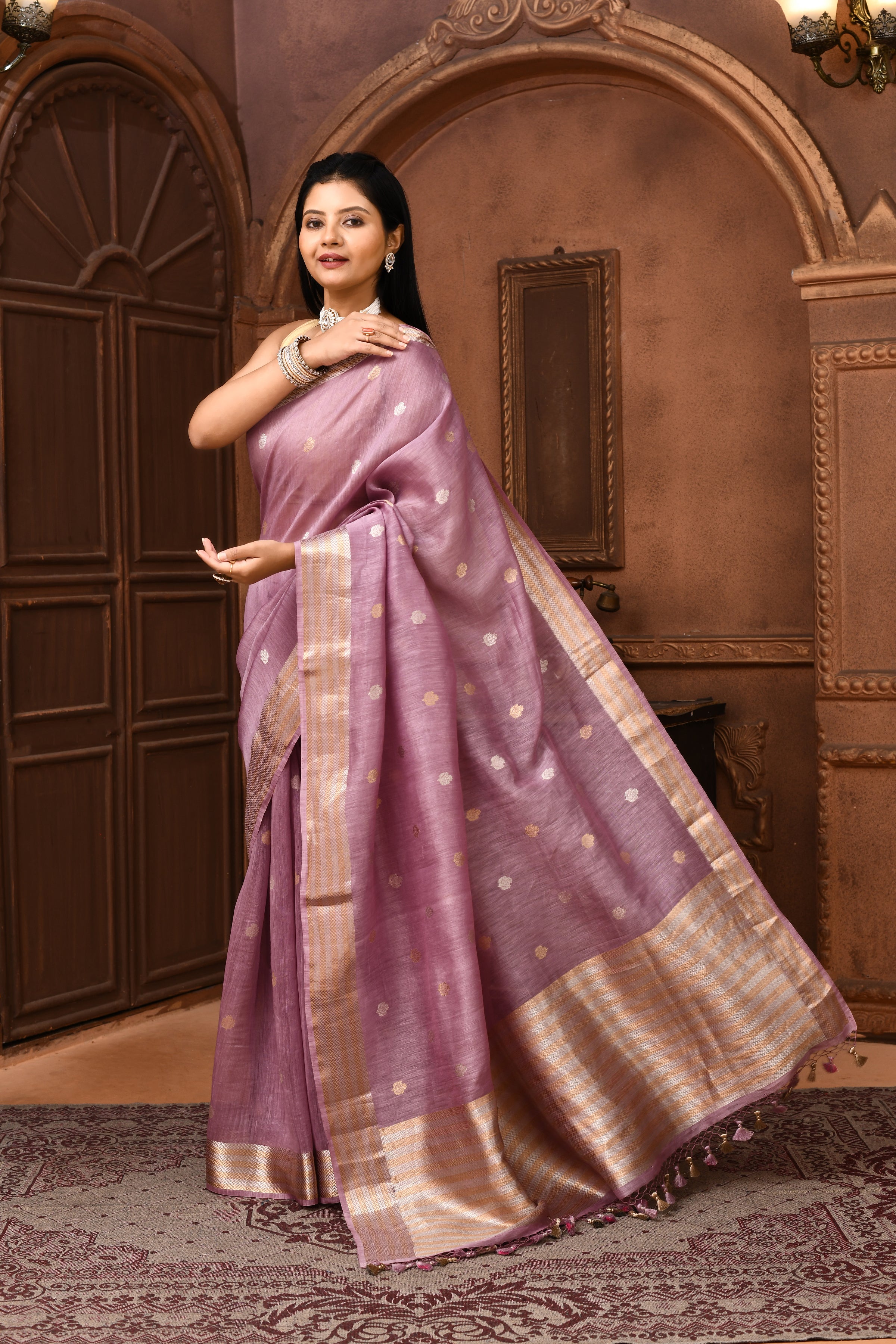 Pure tussar linen Handloom Banarasi saree with kadwa weaving-Lilac