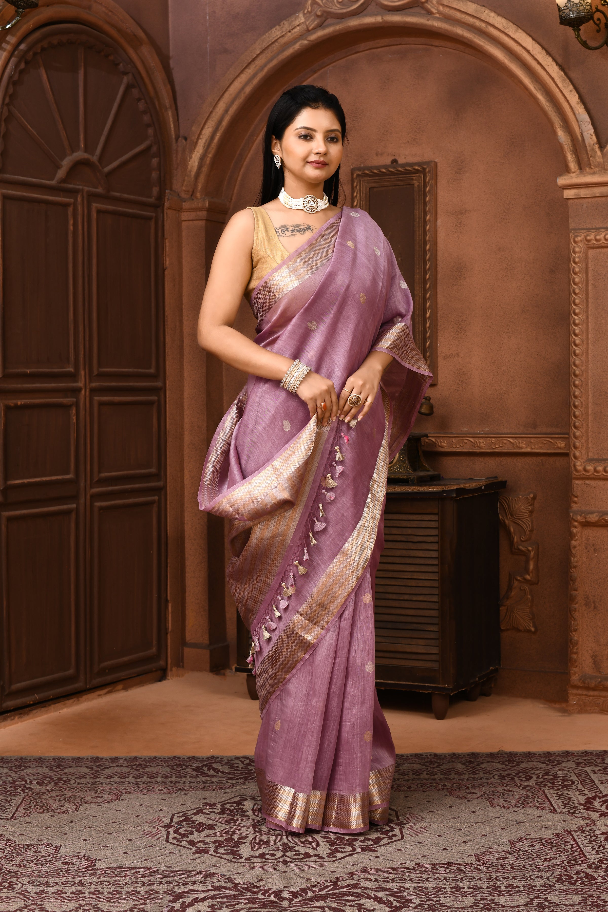 Pure tussar linen Handloom Banarasi saree with kadwa weaving-Lilac