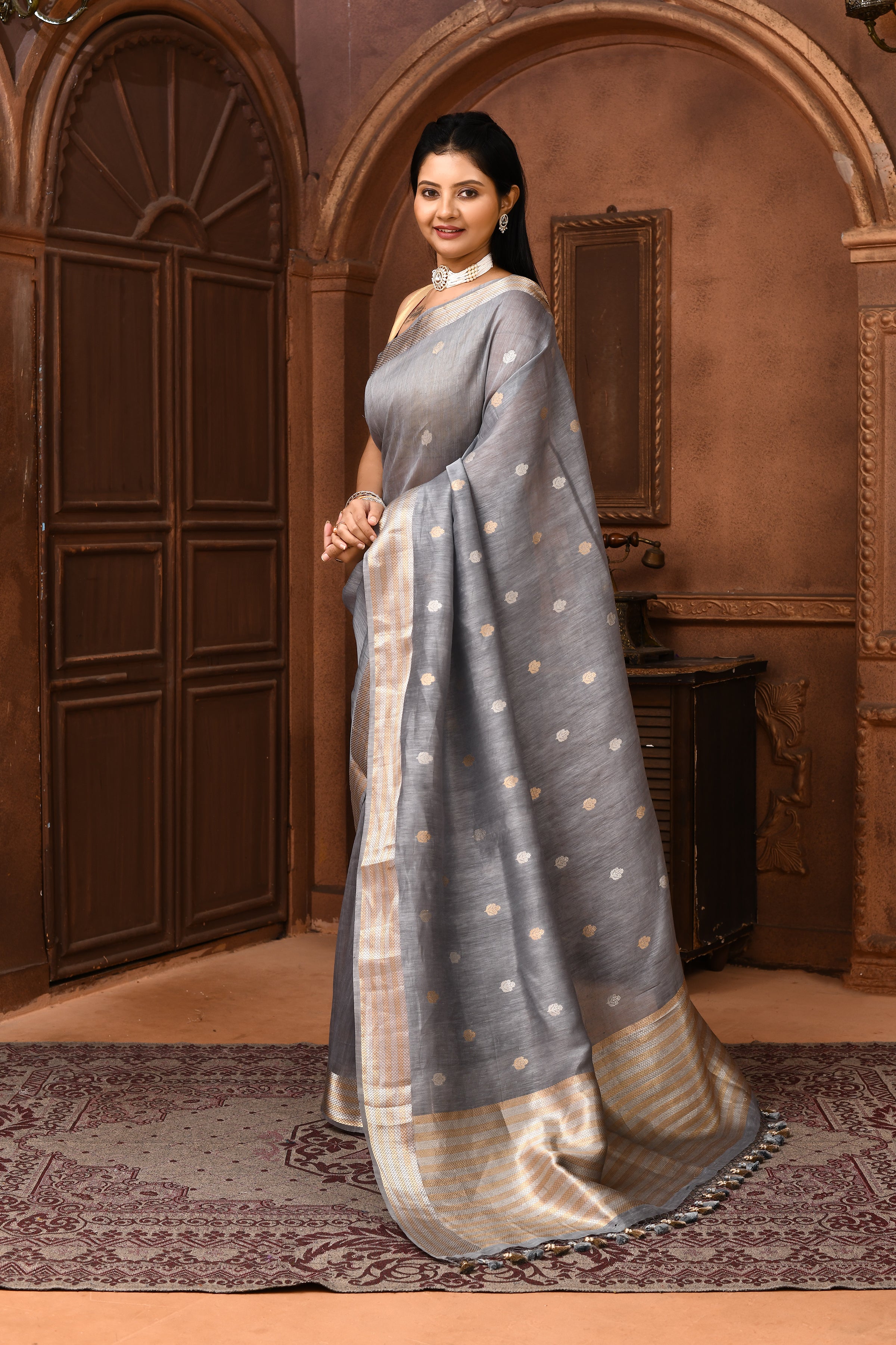 Pure tussar linen Handloom Banarasi saree with kadwa weaving-steel grey