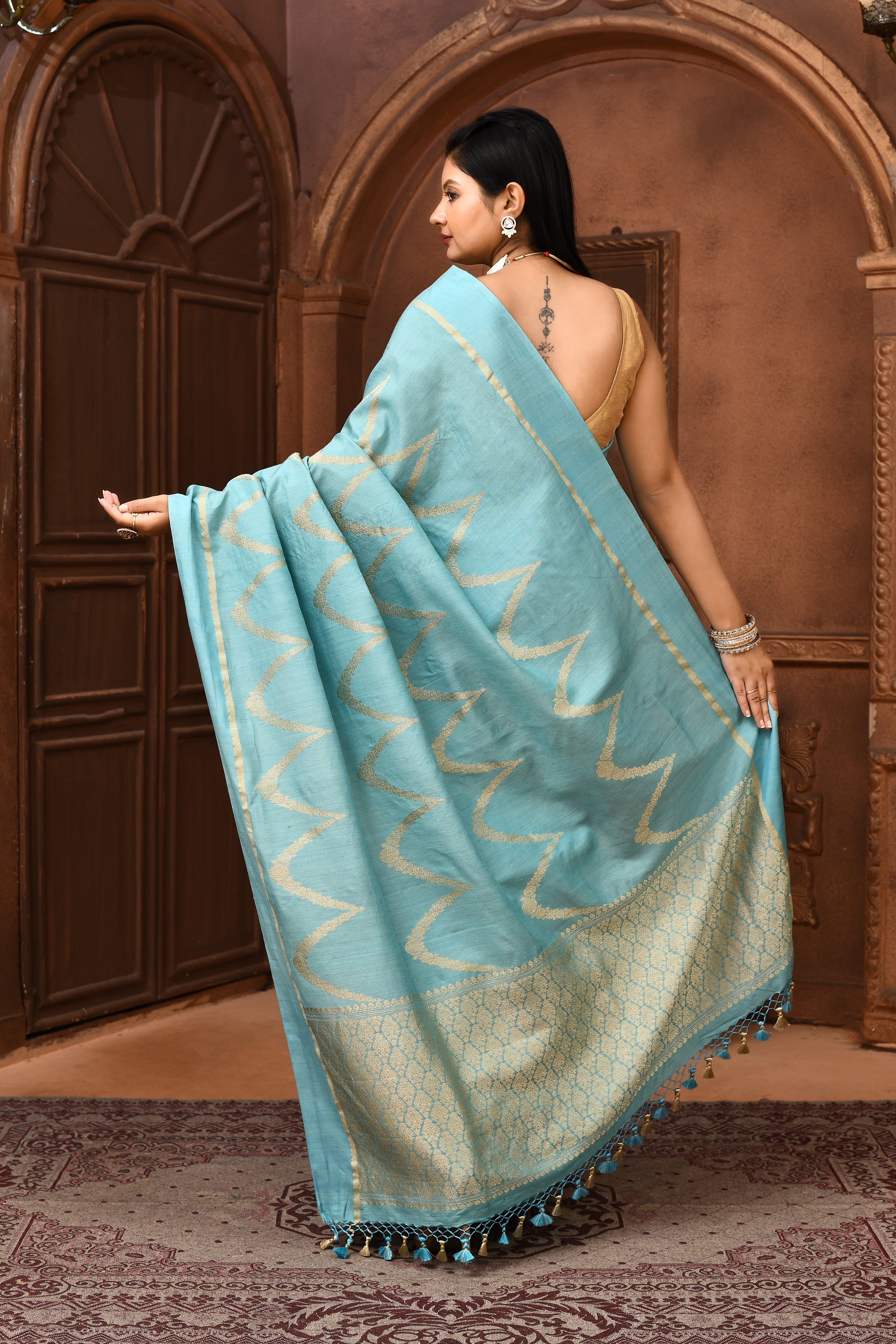 Pure handloom tussar silk Banarasi saree with kadwa weaving-Ice blue