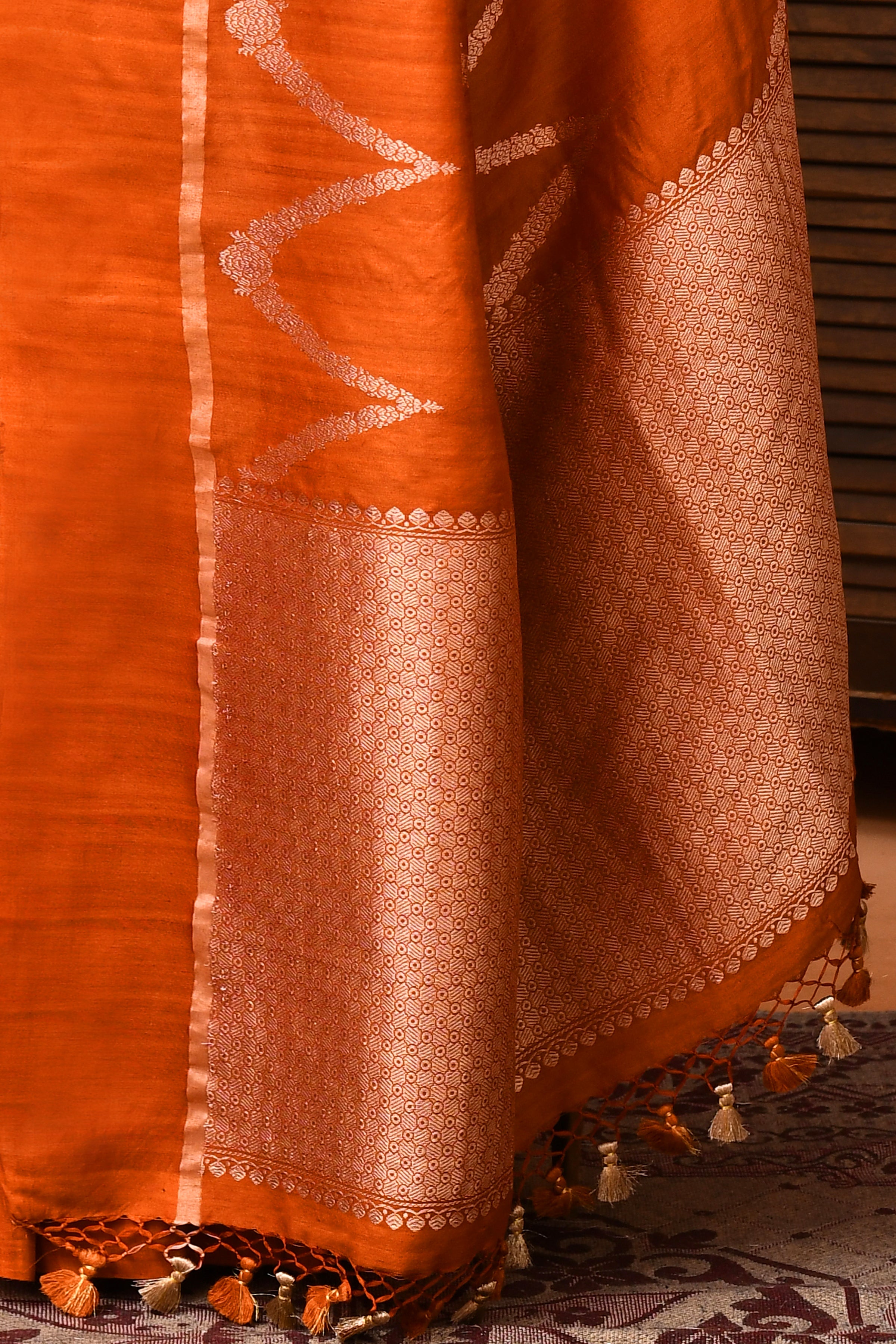 Pure handloom tussar silk Banarasi saree with kadwa weaving-Rust