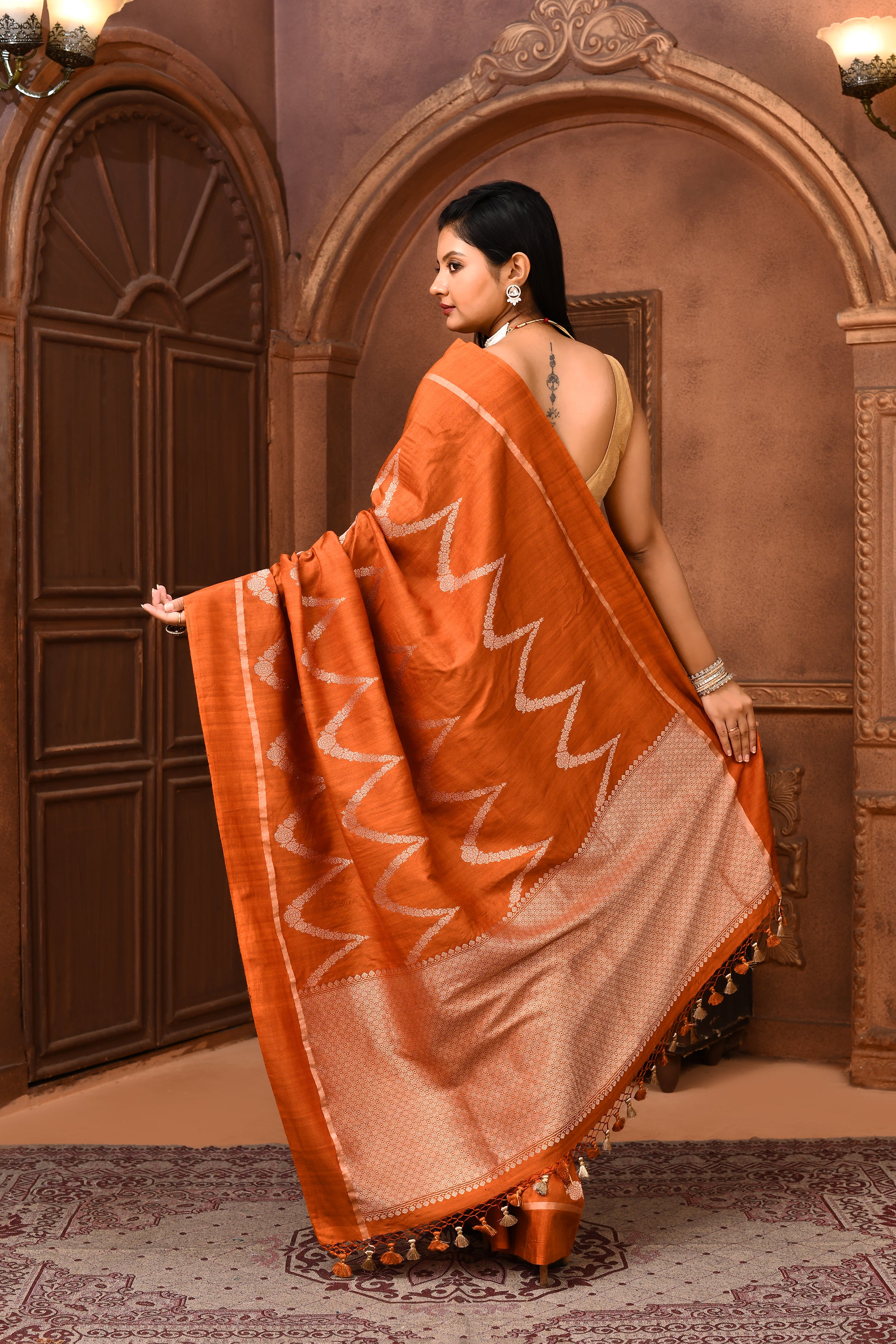 Pure handloom tussar silk Banarasi saree with kadwa weaving-Rust