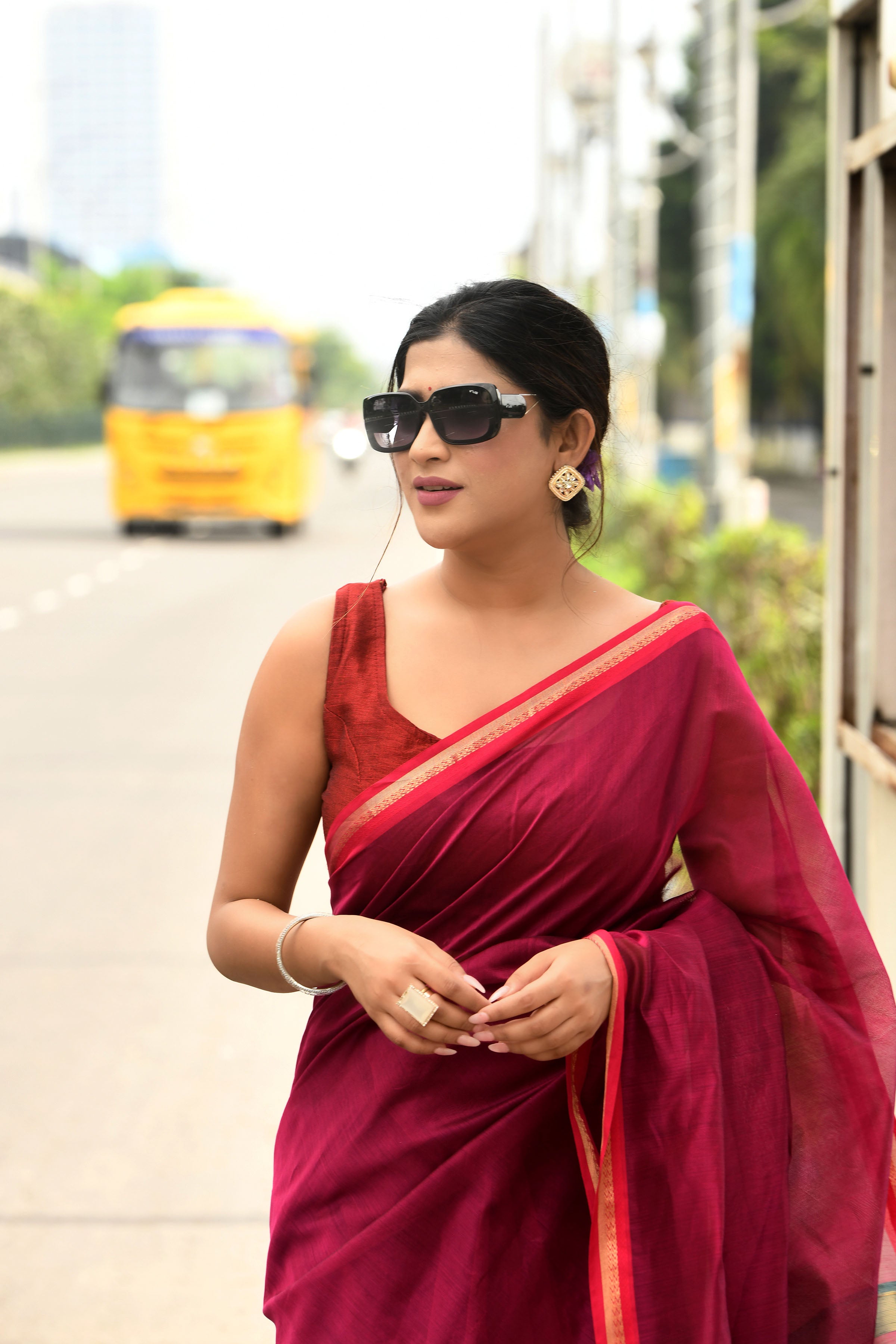 Magenta cotton silk hand woven saree with dark pink and golden border