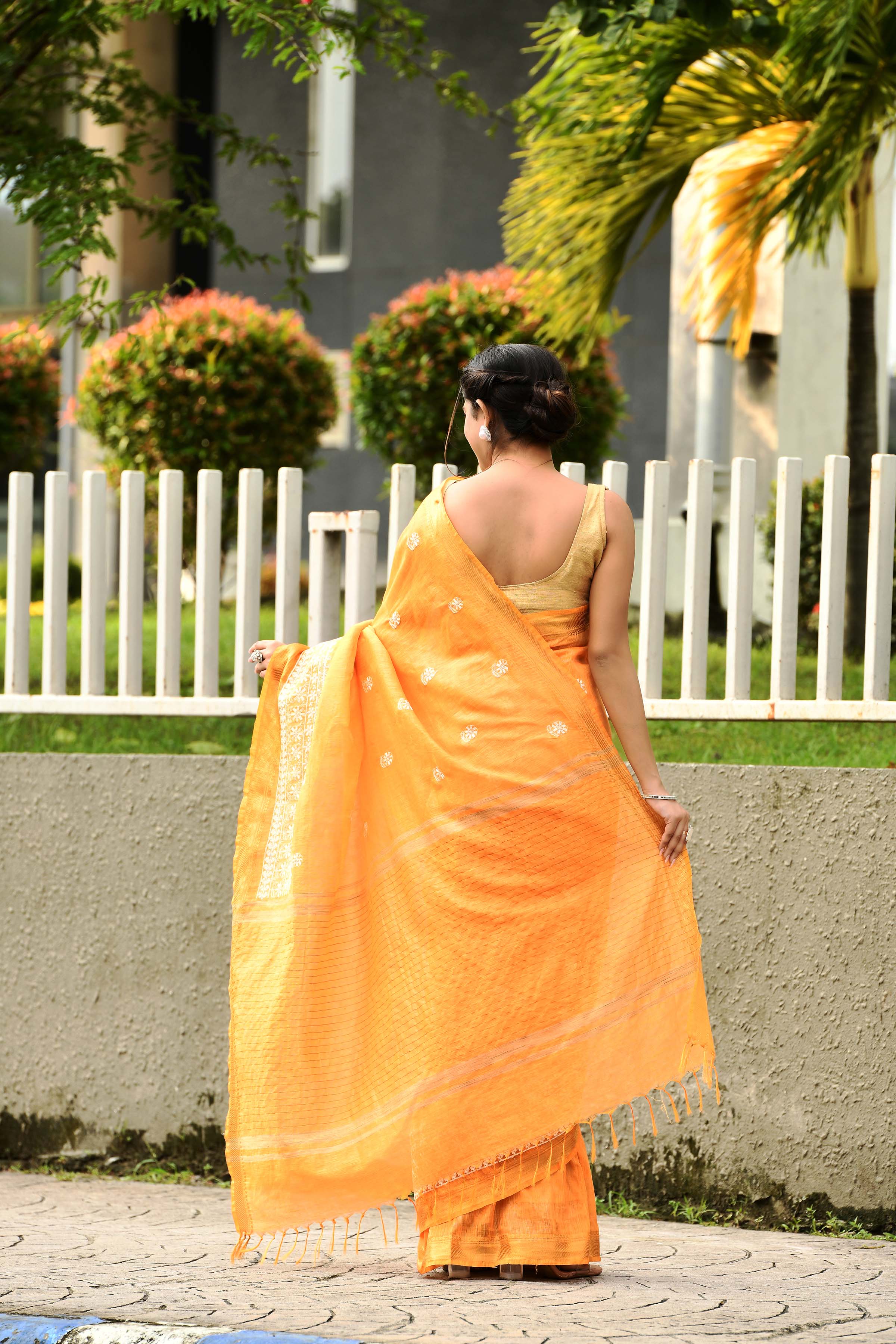 Pure handloom linen tussar saree with embroidery-Dark orange