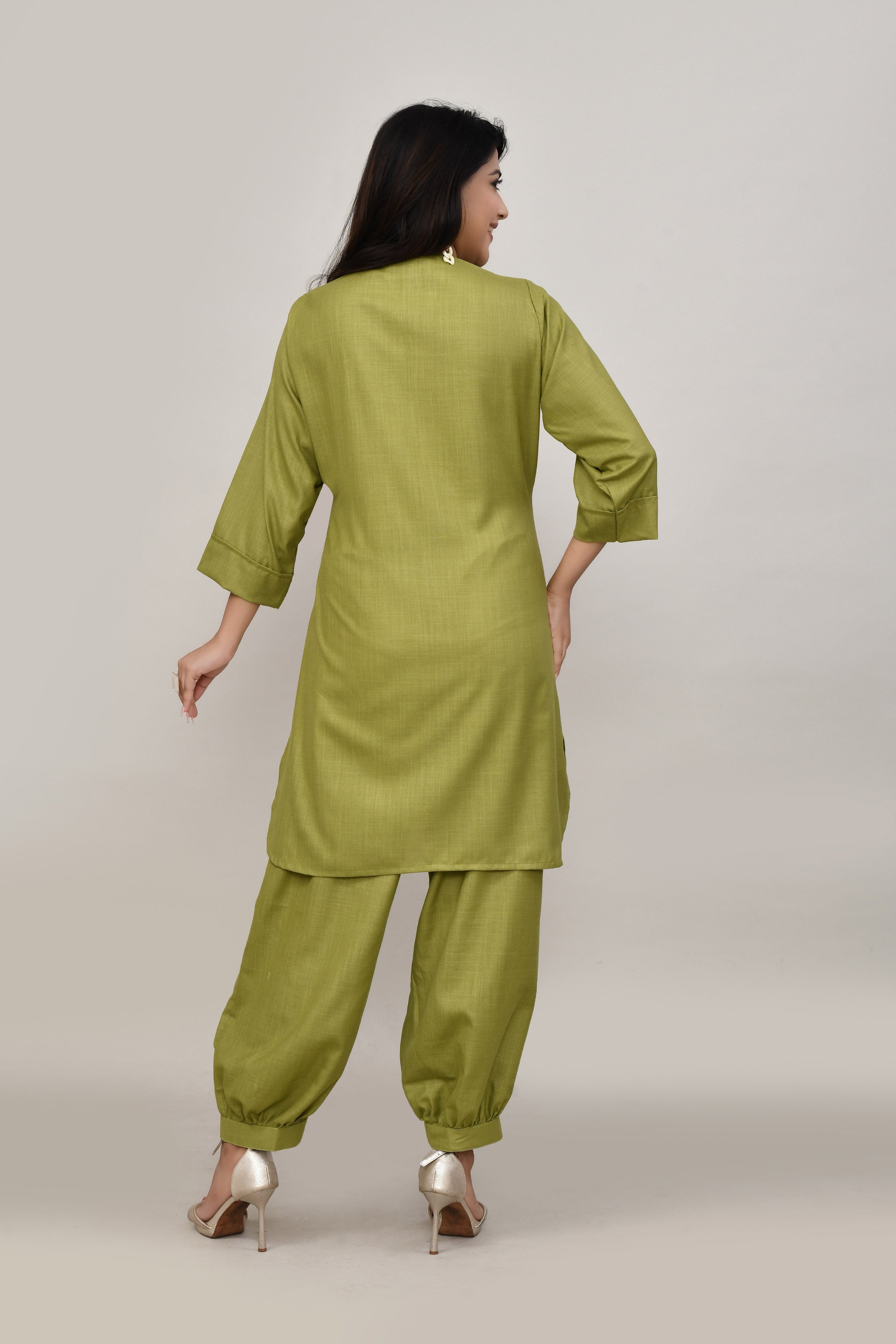 Soothing Olive green cotton slub Co-ord set with pants in harem style