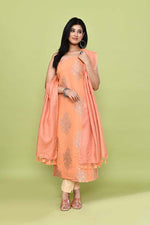 Pure handloom chanderi lurex jacquard gold & purple floral motifs kurta, matching bottom & tussar dupatta- Peach