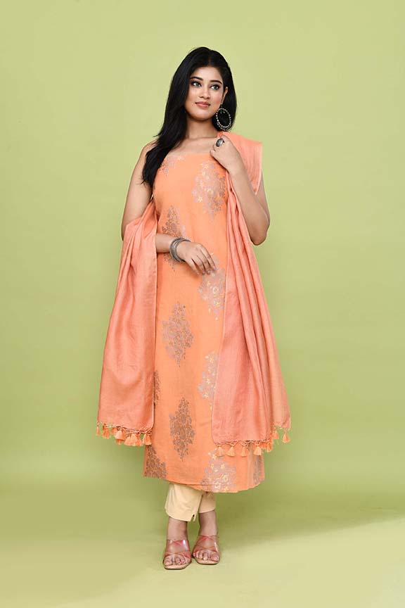 Pure handloom chanderi lurex jacquard gold & purple floral motifs kurta, matching bottom & tussar dupatta- Peach