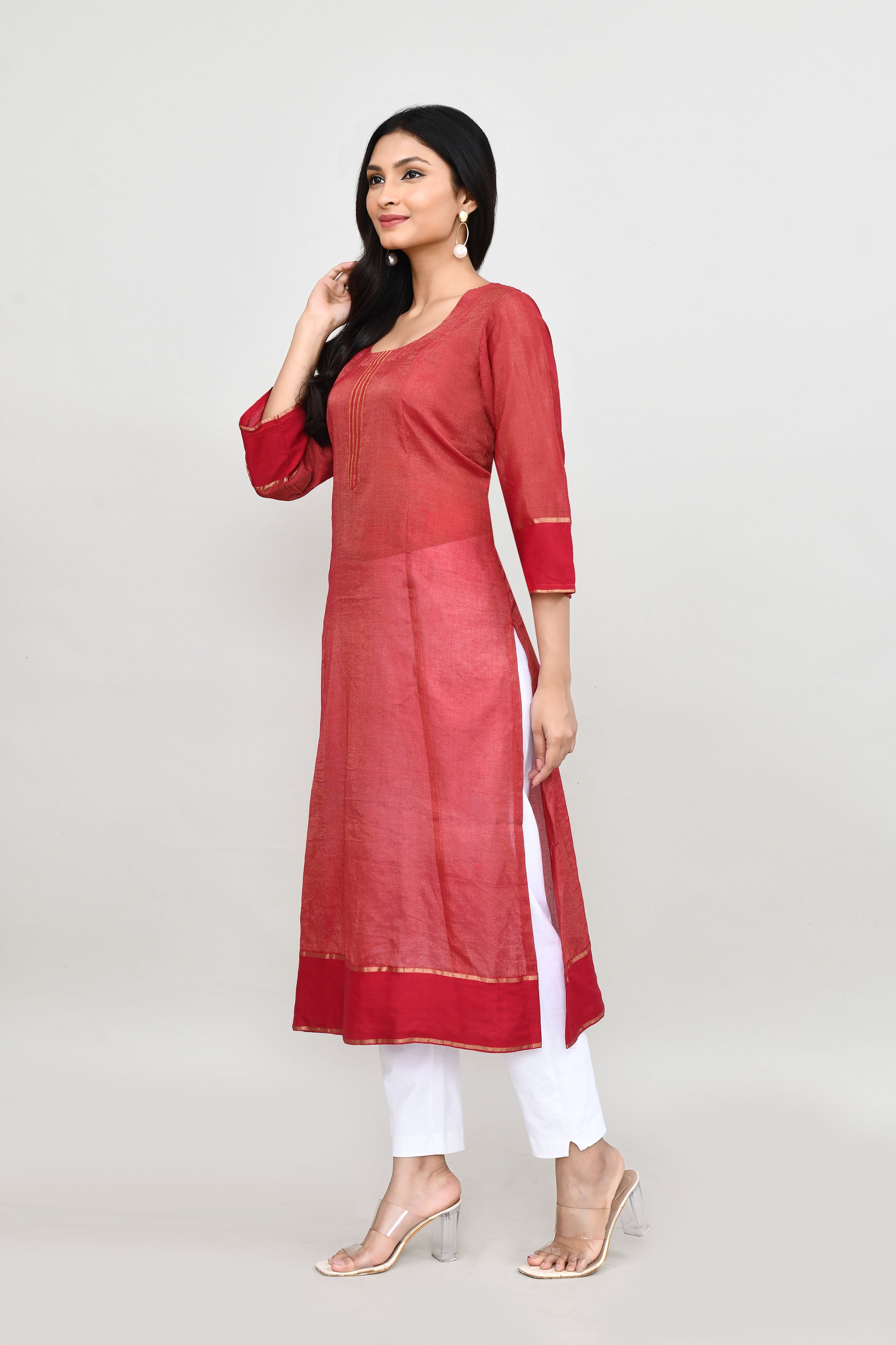 Tissue linen long kurti with quarter sleeves-Maroon