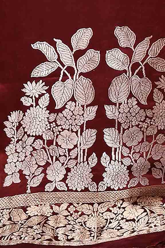 Pure handloom mashru silk plain saree with narrow golden border, woven pallu and blouse-Burgundy