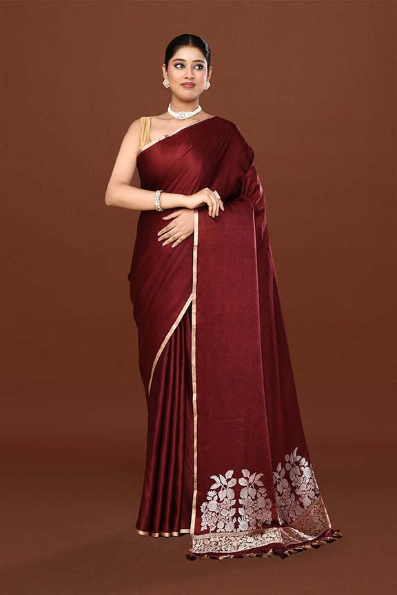 Pure handloom mashru silk plain saree with narrow golden border, woven pallu and blouse-Burgundy
