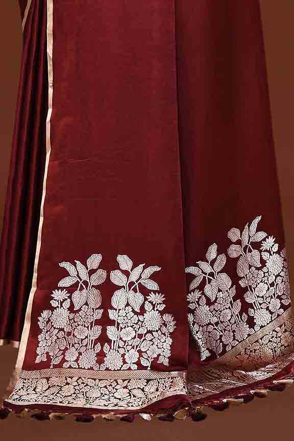 Pure handloom mashru silk plain saree with narrow golden border, woven pallu and blouse-Burgundy
