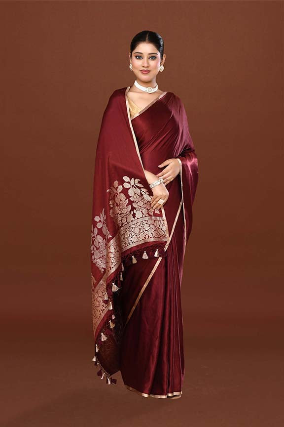 Pure handloom mashru silk plain saree with narrow golden border, woven pallu and blouse-Burgundy