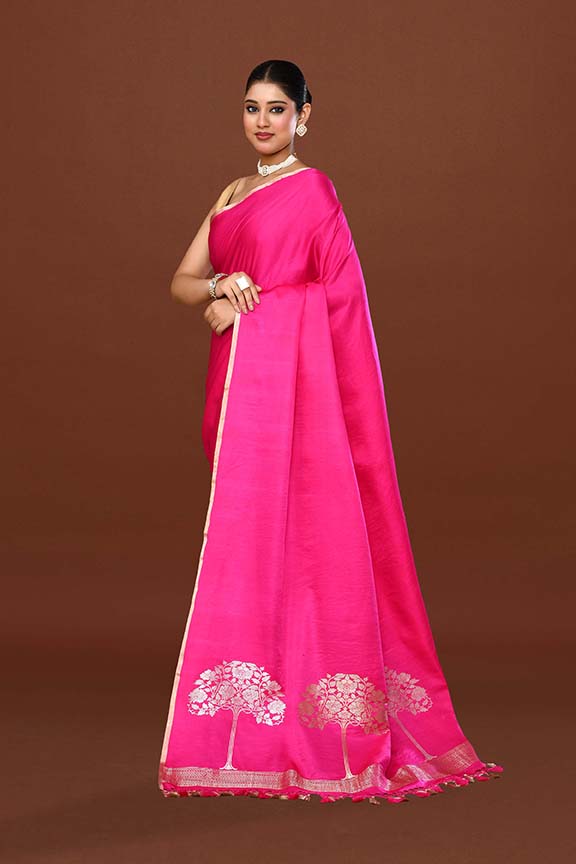 Pure handloom mashru silk plain saree with narrow golden border, woven pallu and blouse-Fuchsia pink