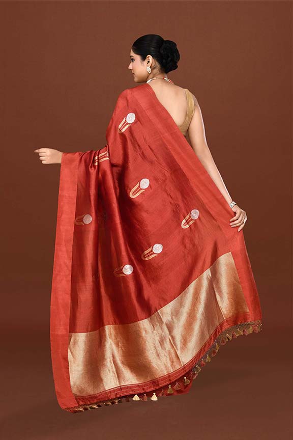 Pure handloom munga silk saree with banarasi floral pattern kadwa weaving in silver & gold zari with satin border-Maroon
