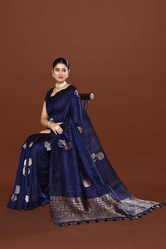 Pure handloom munga silk saree with banarasi floral pattern kadwa weaving in silver & gold zari with satin border-Violet