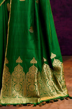Pure Munga Silk Saree with Tree & Leaf Motifs – Bottle Green
