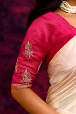 Pure Munga Silk Saree with Tree & Leaf Motifs – Off White