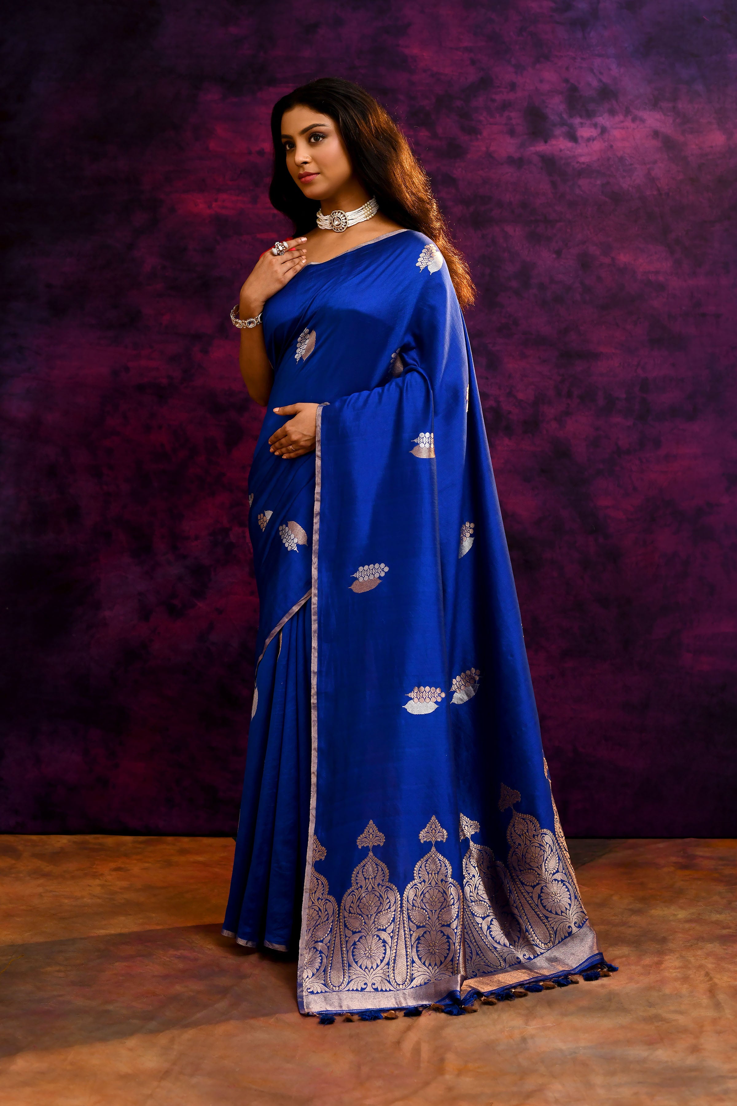 Pure Munga Silk Saree with Tree & Leaf Motifs – Royal Blue