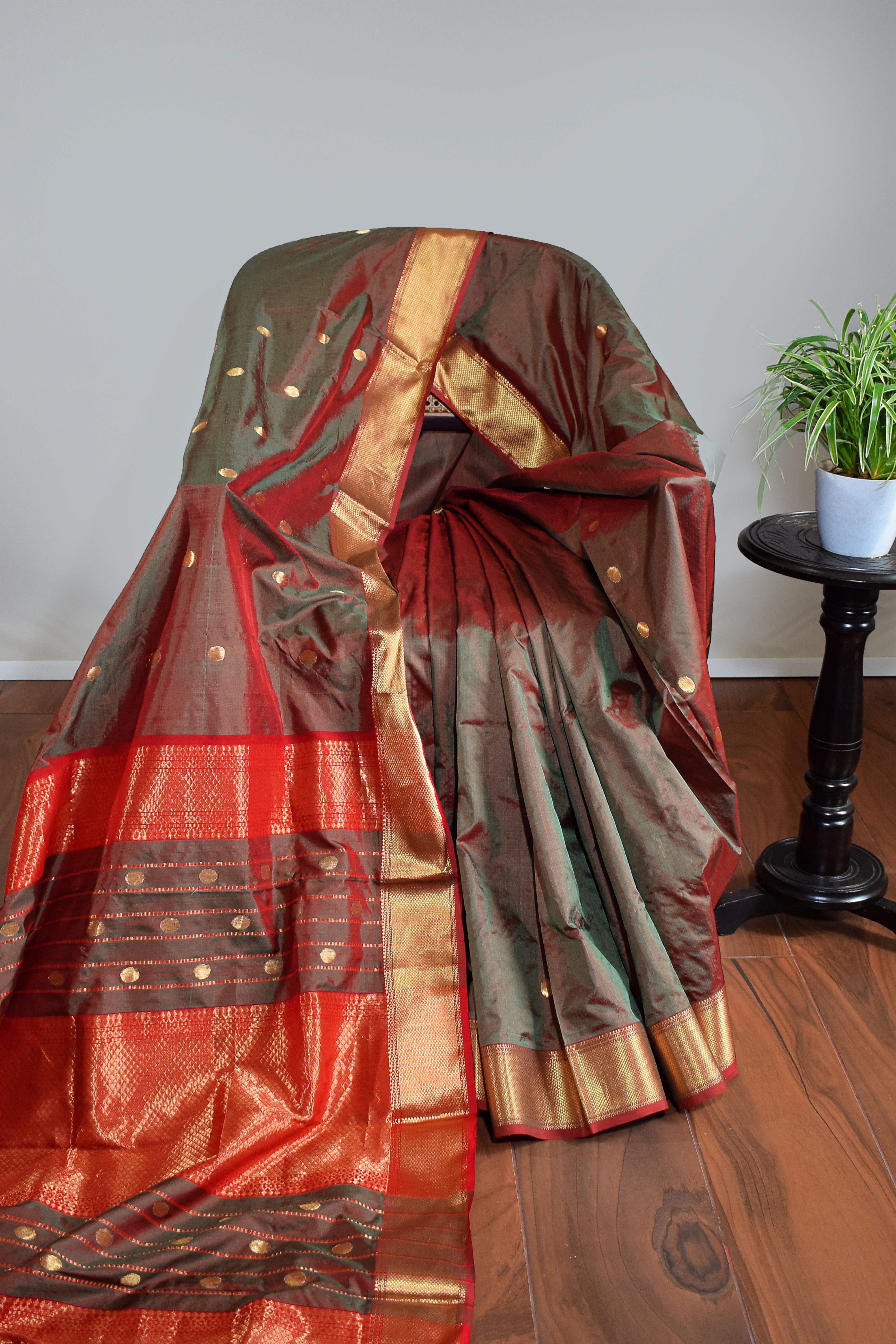 Green & Red Dual-Colour Mulberry Silk Saree