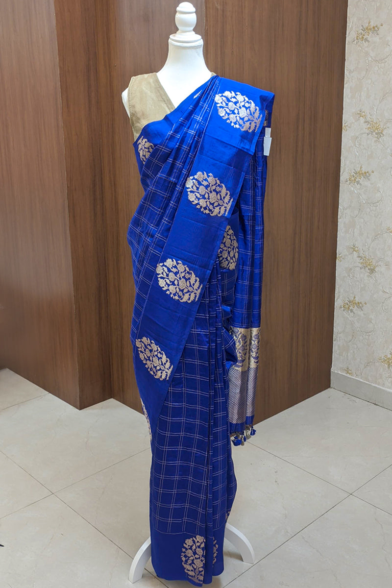 Pure Katan silk kadwa Banarasi saree with golden zari checks & floral motifs border-Royal Blue