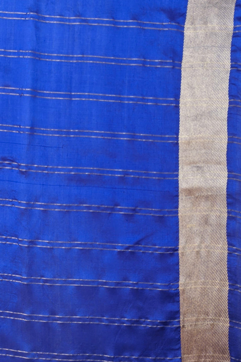 Pure Katan silk kadwa Banarasi saree with golden zari checks & floral motifs border-Royal Blue