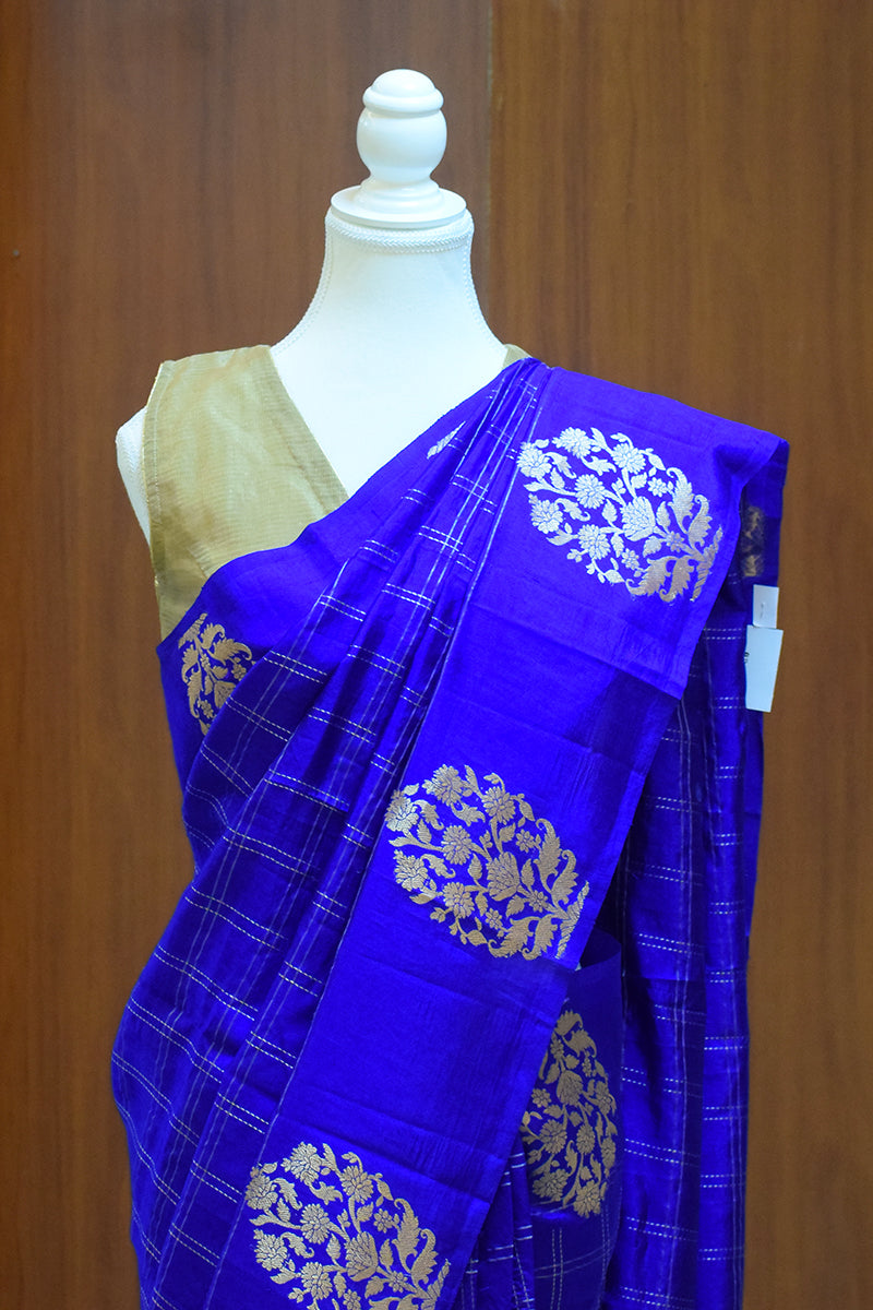 Pure Katan silk kadwa Banarasi saree with golden zari checks & floral motifs border-Royal Blue