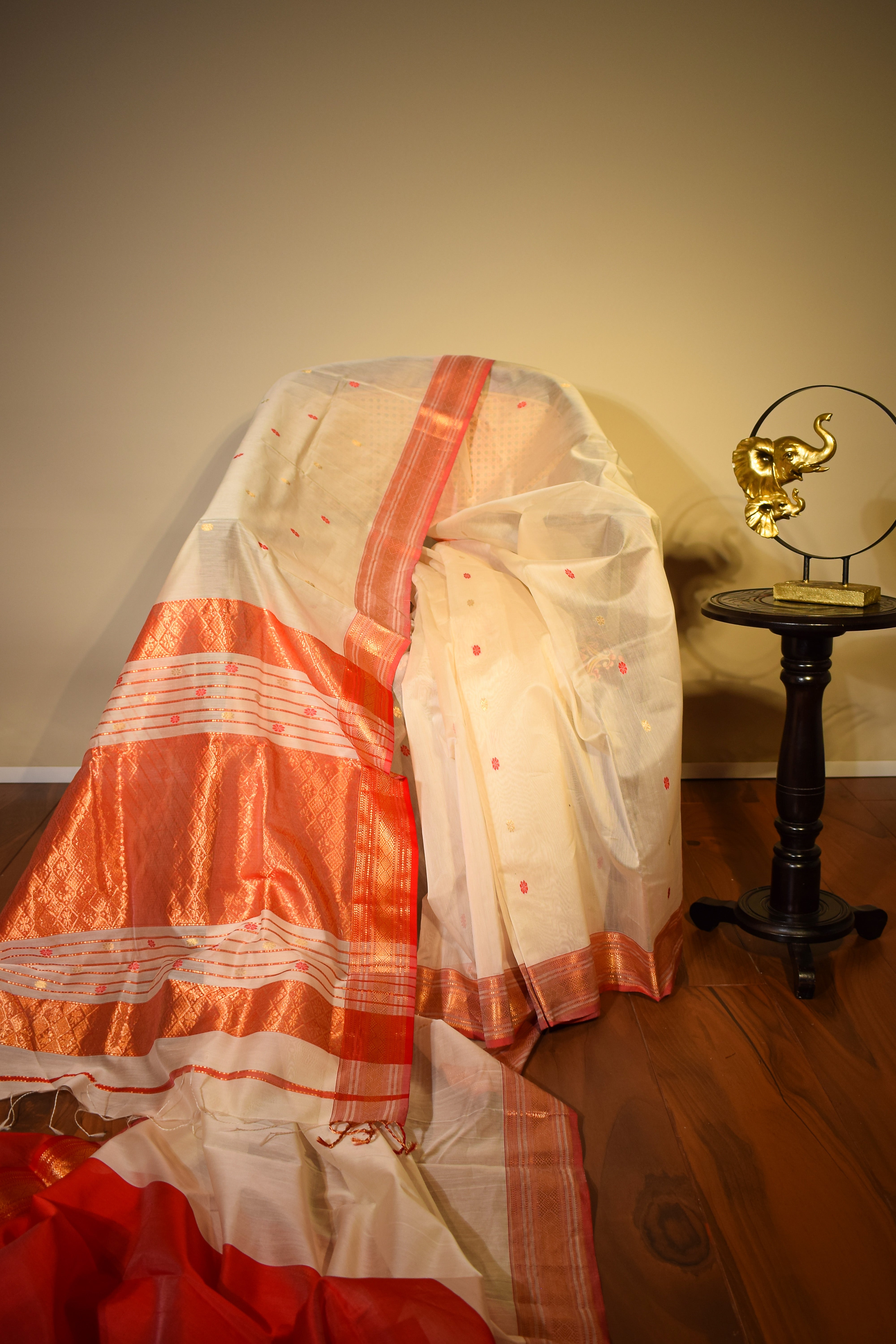 Ivory Maheshwari Cotton Silk Saree with Red Border