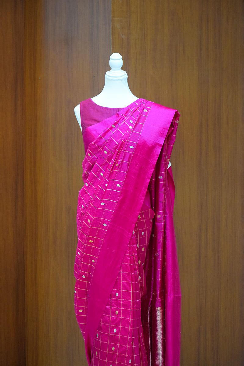 Pure Katan silk kadwa Banarasi saree with golden zari checks & floral motifs border-Rani pink