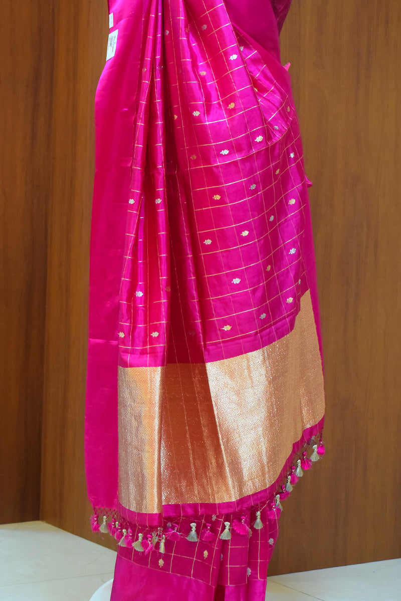 Pure Katan silk kadwa Banarasi saree with golden zari checks & floral motifs border-Rani pink